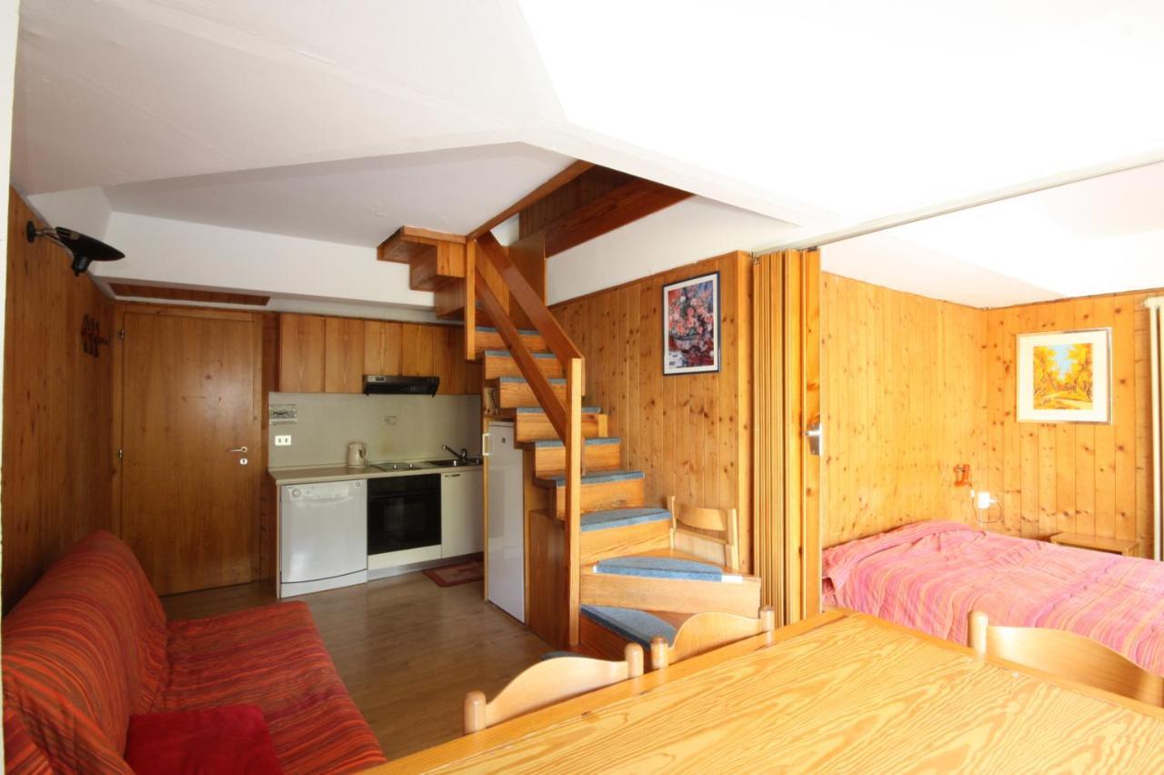 Sole Alto Appartamenti Montana Mezzana  Extérieur photo