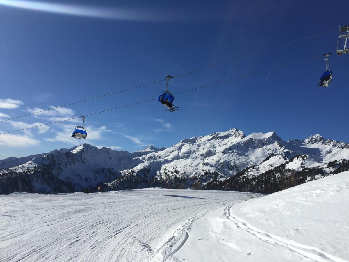 Sole Alto Appartamenti Montana Mezzana  Extérieur photo